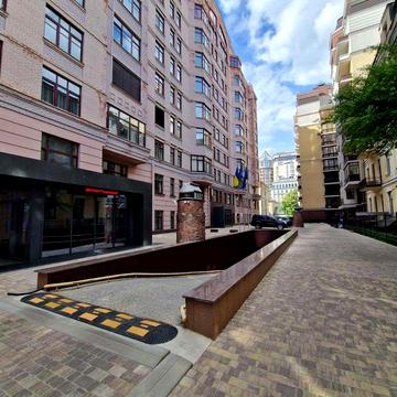 Продажа квартиры на Пирогова 6а, 188 м, Центр