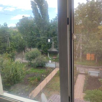 Продам трикімнатну  квартиру