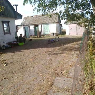 Будинок в селі Підпільне