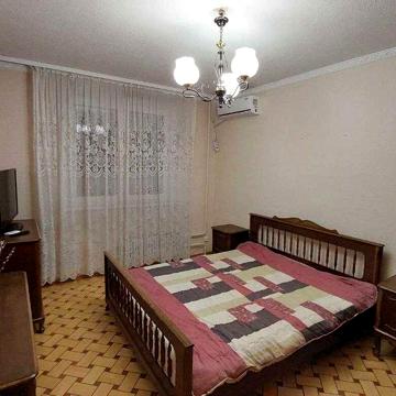 Продам 3 к. квартиру ул. Ахсарова, метро Алексеевская. Ремонт