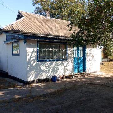 Продається будинок  з 35 сотками землі