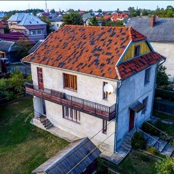 Продається особняк