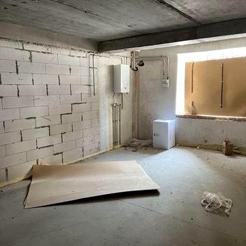 продам двух комнатную квартиру