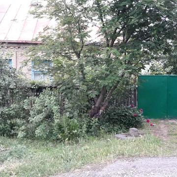 Продам пів будинку, площа 75 кв.м., двір площею 6 соток.