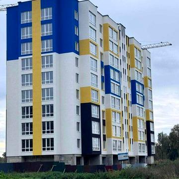 супер 1к, середній поверх є можливість придбати кладовку і гараж,