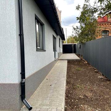 Таунхаус в центрі міста з газом