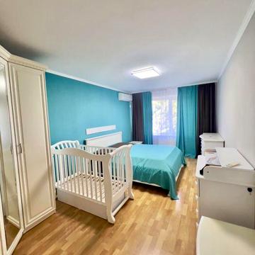 Продам 5 ком видовую квартру на Победе-2
