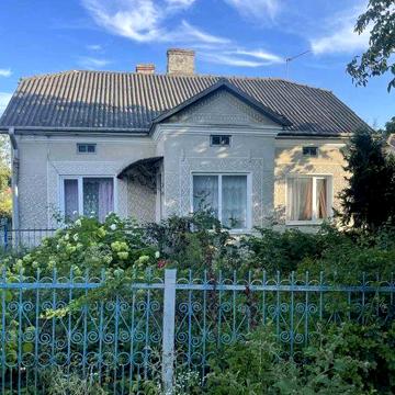 Продам власний будинок з ділянкою 10соток