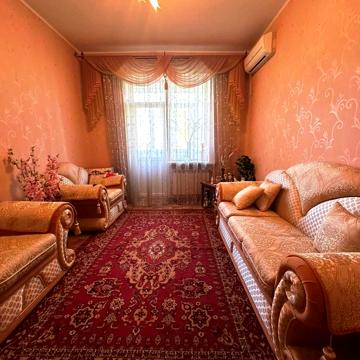 Панаса Мирного вул., 7