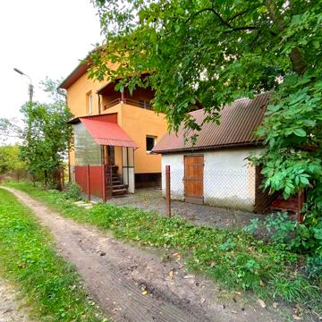 будинок біля міста с.Петриків у дачному коопера