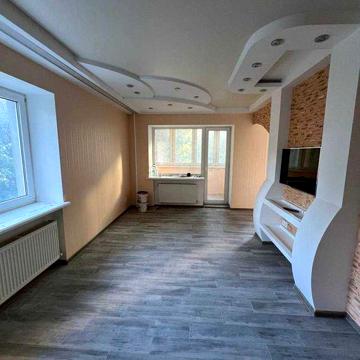 Продам 3х комн. квартиру на пр. О. Поля (Кірова) Титова, Центр