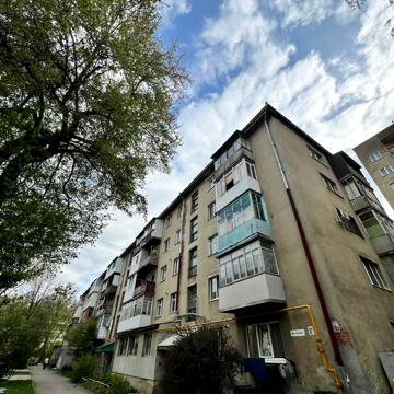 Степана Бандери вул., 10А