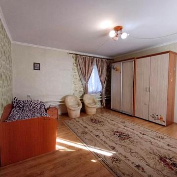 Благоустроенный дом, ЗАХОДИ и ЖИВИ! Участок -13соток, приватизирован!