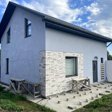 Продам новий будинок біля річки в с. Шамраївка Білоцерківського р-ну