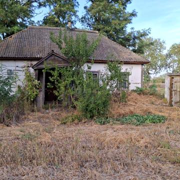 Продам ділянку під забудову с.Любарці
