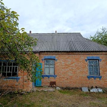 Цегляний будинок на 2 входи в с.Сухоліси