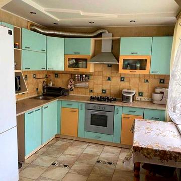 Продам просторную 4х ком квартиру Донецкое шоссе