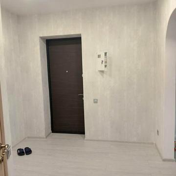 Продам 3 Комнатную Сталинку