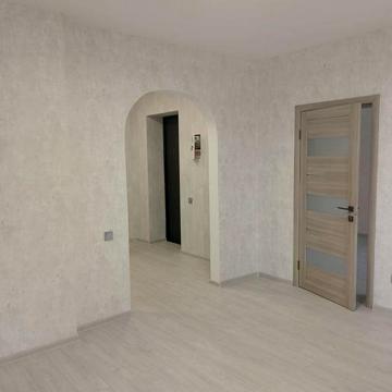 Продам 3 Комнатную Сталинку