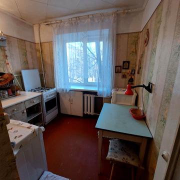 Варненська вул., 8