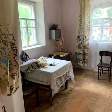 Продаж 2к Дім Центральна вулиця