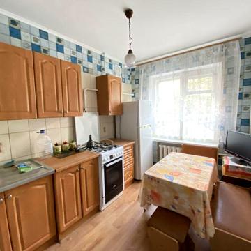 Продам 3к квартиру в Центрі міста, вул. Спаська Л1