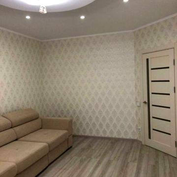 Продається двокімнатна квартира на Поділлі