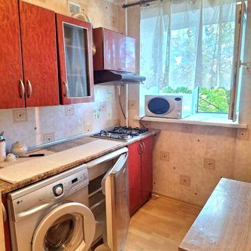Продаж 1-к квартири вулиця Смілянська 13