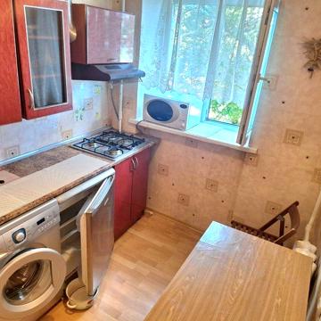 Продаж 1-к квартири вулиця Смілянська 13