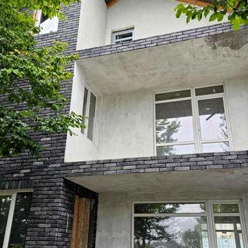 Продам Таунхаус на Роші  "Hugge life"(Чернівці, вул.Рогизнянська,28-А)