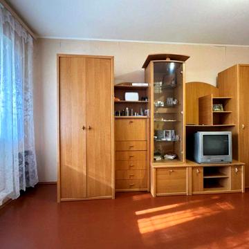 Глебова 16, Лукьяновка, продам 3к раздельную кв., 3/16эт. дом серия КТ