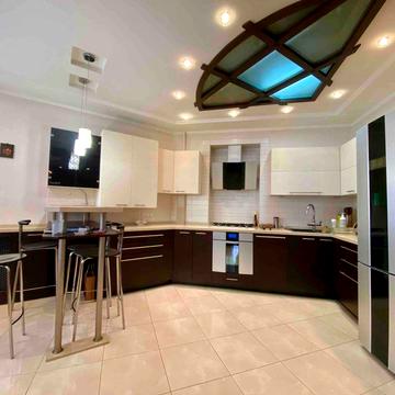 Просторная квартира в Леваневцев. Автономка.