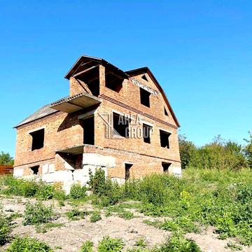 Продається будинок під дачу в гарному та тихому районі.