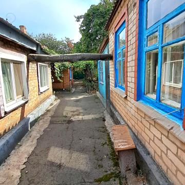 Патона, 10