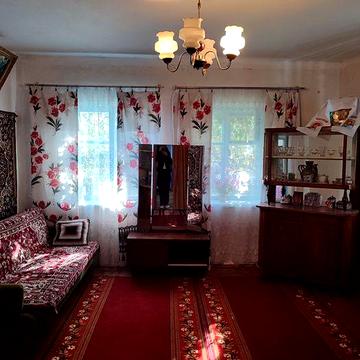 Продається добротний цегляний будинок в селі Лумля