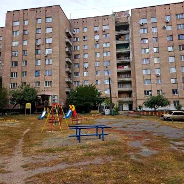 Продажа гостинки 10 мин. Холодная Гора Залютино