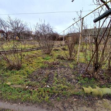 Терміново продається невеликий будинок в передмісті