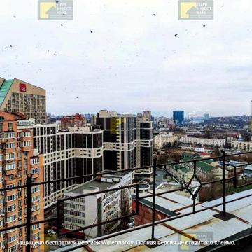 2-к квартира в центі діючий камін власна тераса Чорновола 25