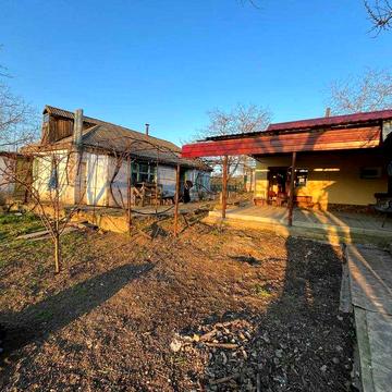 Продам дом в начале Широкой балки с участком 10соток