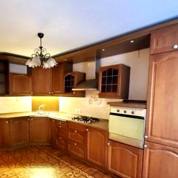Продаж 3к Квартира Академіка Корольова вулиця