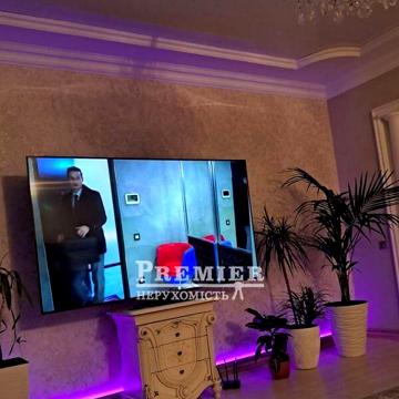 Продаж 3к Квартира Академіка Сахарова вулиця