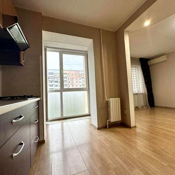 Продаж 4к Квартира Академіка Корольова вулиця