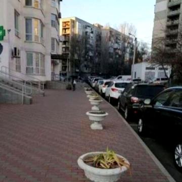 Продаж 3к Квартира Академіка Глушка проспект