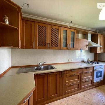 Продажа 3к квартира вул. Академічна