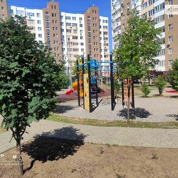 Продаж 3к Квартира Академіка Сахарова вулиця