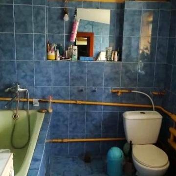 Продаж 3к Дім