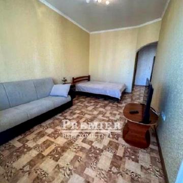 Продаж 1к Квартира Небесної Сотні проспект