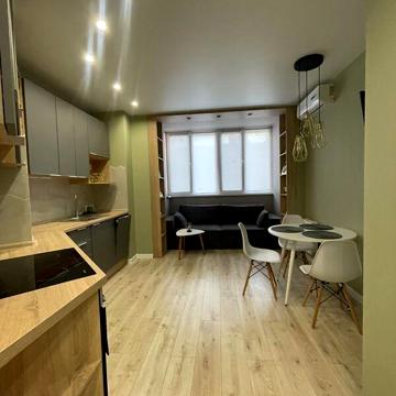 Продаж 1к Квартира 1 Травня вулиця