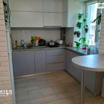 Продажа 2к квартира Черняховського вулиця