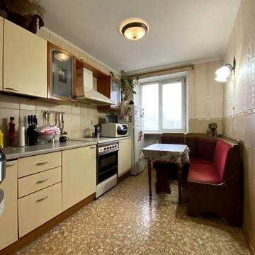 Продаж 4к Квартира Олександрійська вулиця